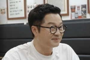 기사로 이동 - 장모님 앞이라 조심스럽네요… 56세 지상렬, 16세 연하 연인과 ‘속도위반’ 깜짝 고백