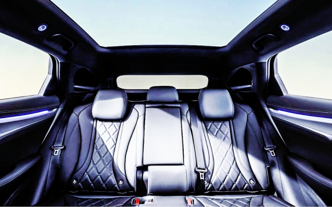 thumbnail - 테슬라 계약 직전 돌아보게 되네… 4천만원대 전기 SUV의 압도적 가성비