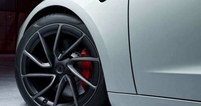 thumbnail - 국산차 긴장해야겠네… 3천만 원대 테슬라 모델3, 봄바람 타고 상륙