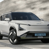 thumbnail - 이러다 전기차 대중화 금방이겠네… 보조금 더하니 3천만 원대 된 기아 EV