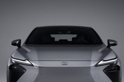 thumbnail - 따스한 봄날 가족 여행은 이걸로… 렉서스 첫 전기 세단의 놀라운 실용성