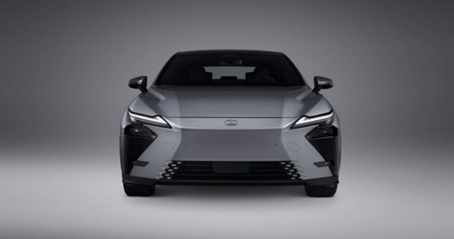 thumbnail - 따스한 봄날 가족 여행은 이걸로… 렉서스 첫 전기 세단의 놀라운 실용성