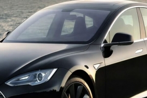 기사로 이동 - 사람의 개입은 오히려 실수였다… 5000km 달린 테슬라가 입증한 놀라운 사실