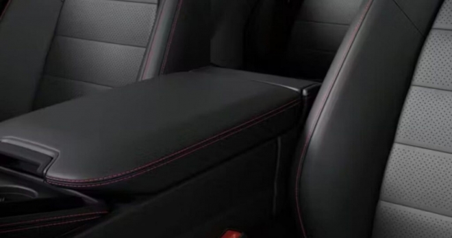 thumbnail - 이 빨간색은 반칙 아닌가요… 오직 한국에만 100대 풀린 포르쉐 파나메라