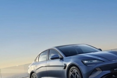 thumbnail - 주말 나들이 걱정 없겠네… 449km 달리는 전기 세단, 보조금 받고 3천만원대