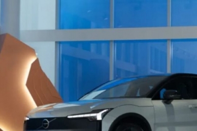 thumbnail - 이러다 길에서 너무 자주 보이겠네… 761만원 할인 들어간 볼보 전기 SUV