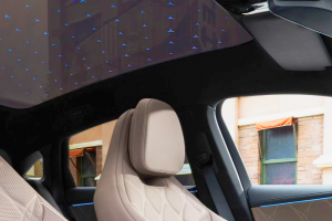 기사로 이동 - 따스한 봄날, 서울을 택한 이유… 762km 달리는 벤츠 전기 세단