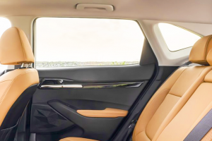 기사로 이동 - 고민할 시간이 아까웠어요… 4월, 사회초년생이 셀토스를 선택한 현실 이유