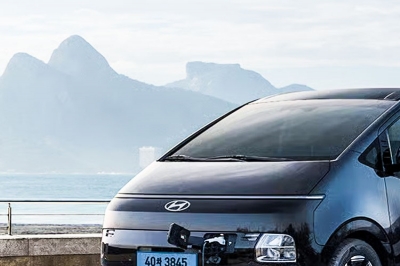 thumbnail - 카니발 사려다 계약 멈칫… 보조금 2천만원 쏟아붓는 국산 전기 미니밴