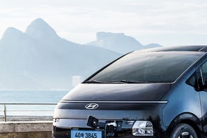 기사로 이동 - 카니발 사려다 계약 멈칫… 보조금 2천만원 쏟아붓는 국산 전기 미니밴