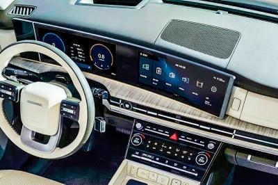 thumbnail - 나란히 나왔는데 어쩌다… 쏘렌토 그늘에 가려진 싼타페의 굴욕