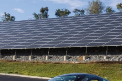 thumbnail - 따스한 봄볕이면 충분해요… 충전소 안 가고 매일 달리는 전기차 등장