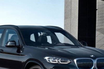 thumbnail - 계기판이 사라졌다고?… 한번 충전으로 800km 달리는 BMW 신형 세단