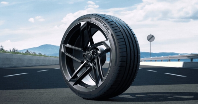 thumbnail - 봄바람 가르는 300km/h 질주… 람보르기니 레이스를 지배하는 의외의 한국 기업