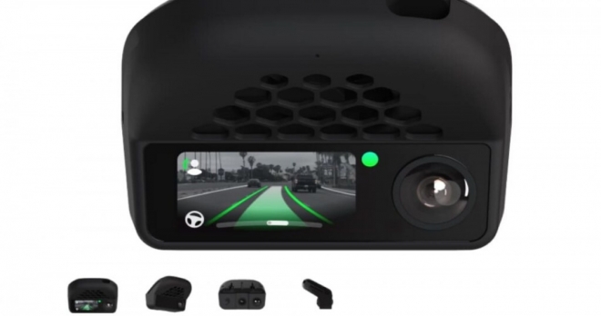 thumbnail - 테슬라 부럽지 않다더니… 148만원짜리 불법 자율주행 키트의 두 얼굴