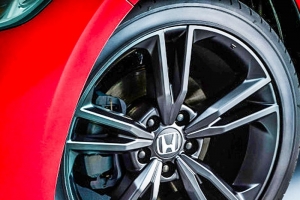 기사로 이동 - 한국 떠난다더니 이런 걸 만드네… 아반떼 긴장시킬 혼다 시빅의 변신