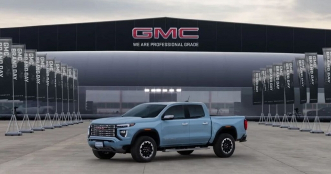 thumbnail - 세단인 줄 착각했습니다… 314마력 심장과 고급 인테리어 갖춘 미국 픽업