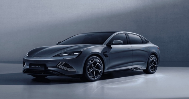 thumbnail - 주유소는 가끔만 들르세요… 전기만으로 300km 가는 대륙의 플래그십 세단