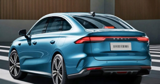 thumbnail - 이러다 그랜저 자리 뺏기겠네… 2천만원대 가격에 424마력 뽐내는 세단