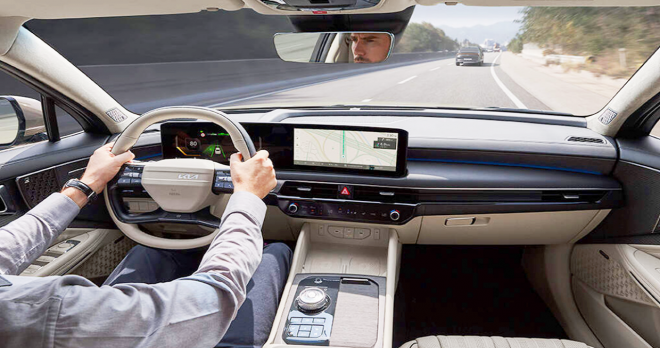 thumbnail - 넓고 조용한데 기름값까지 아껴주네… 그랜저 오너도 돌아본다는 국산 세단