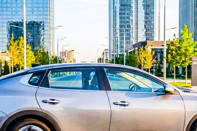 thumbnail - 봄바람 부는 5월 드라이브 갈까… 2천만 원대 K3, 놀라운 부활