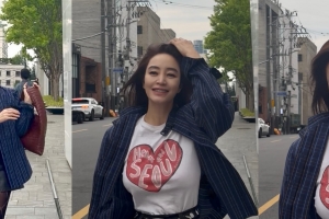 기사로 이동 - “길거리를 런웨이로 만들었네”… 56세 김혜수, 모두가 감탄한 근황 패션