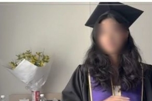 기사로 이동 - 품 안의 자식이라 생각했는데… 미스코리아 장윤정, 훌쩍 큰 딸 졸업식 현장