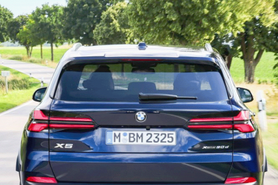 thumbnail - GV80 계약 직전에 이걸 타봤습니다… 오너 559명이 9.8점 준 BMW 준대형 SUV