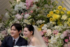 기사로 이동 - 세상 가장 든든한 내 편이었죠… 故최진실 딸 최준희, 오빠 손잡고 올린 결혼식
