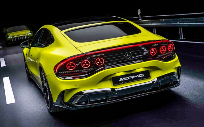 thumbnail - 이게 정말 벤츠가 맞나요… V8 심장 버리고 나타난 신형 AMG GT