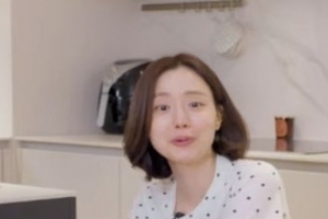 기사로 이동 - “좀 황당하네요”… 6월 결혼 앞둔 문채원이 직접 밝힌 ‘이준기 결별설’의 전말