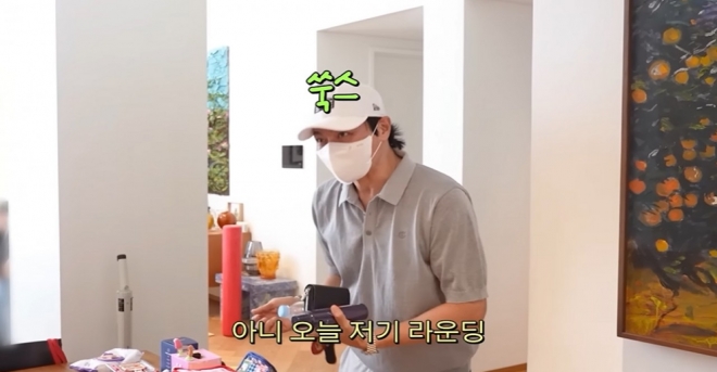 thumbnail - 마스크 써도 아우라가 다르네요… 고소영 유튜브에 8초 등장한 남편