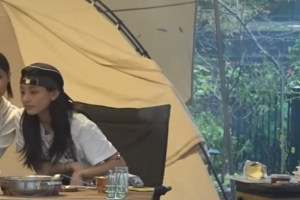 기사로 이동 - 온 가족이 연예인 될 판이네… 트와이스 지효 막냇동생, 하이브 걸그룹 데뷔