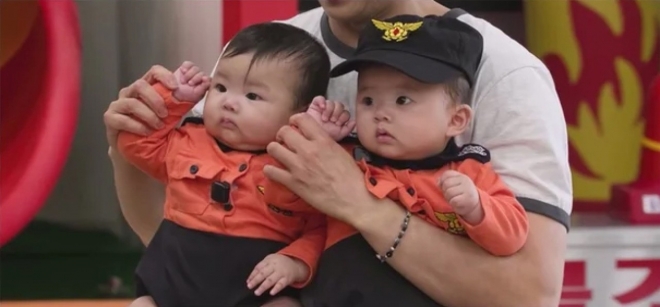 thumbnail - “40분간 멈추지 않은 손길 덕분에”… 심정지 위기 넘긴 임라라의 눈물
