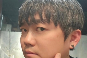기사로 이동 - “이제야 선을 긋고 싶었습니다”… 21년 만에 ‘원타임’ 탈퇴 선언한 송백경