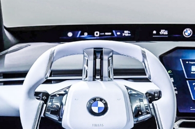 thumbnail - “아빠들 문의 폭발” BMW i3, 900km 주행거리로 사전계약 돌입