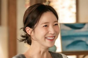 기사로 이동 - “화장품 모델이었는데…” 이수경, 피부병으로 은퇴 고민했던 사연