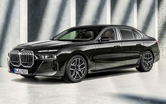 thumbnail - 벤츠 대신 이거 산다…1억 6천 BMW 7시리즈, ‘올블랙’ 에디션 등장