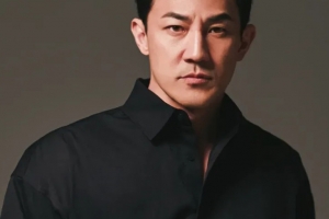 기사로 이동 - “남아공에 귀화 신청해라” 홍명보호 졸전에 배우 한정수 직격탄