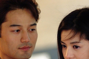 기사로 이동 - 시청률 40% 신화 배우, 5명 살리고 떠난 지 벌써 10주기