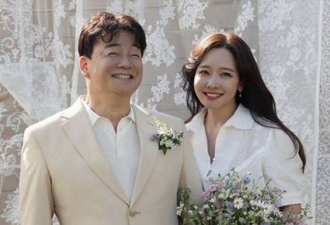 thumbnail - “시키지도 않은 택배가 산더미”…백종원♥소유진, 배그부부 남편에 보낸 선물