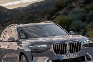기사로 이동 - 일반 X7엔 없는 ‘이것’ 탑재…한국인만 사는 BMW 한정판 정체
