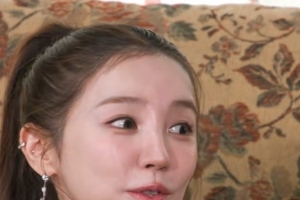 기사로 이동 - 14살 윤은혜 ‘완전 취업사기’…베이비복스 합류 후 벌어진 일