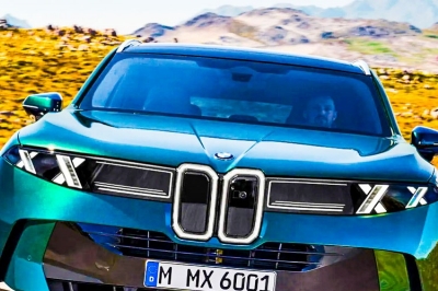 thumbnail - 주행거리 700km…BMW, 문손잡이 없앤 신형 X5 최초 공개