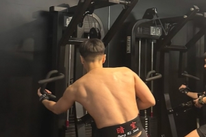 기사로 이동 - “집에 도둑 든 뒤 20kg 쪘다”…쌈디가 복싱 시작한 진짜 이유