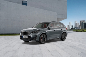 기사로 이동 - 차가운 금속 질감 그대로…BMW, 9일 ‘프로즌’ 한정판 3종 출시
