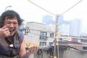 기사로 이동 - “대출 무서워서…” 육중완 8억 옥탑방 건물, 40억 되자 나온 한 마디