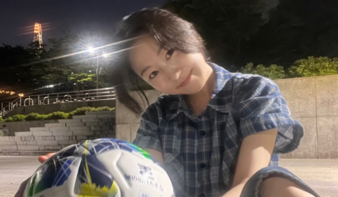thumbnail - “뭣이 중헌디” 꼬마가 벌써…‘골때녀’ 합류, 피구 국대급 실력 예고