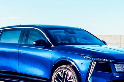 thumbnail - 대통령이 직접 골랐다는 방탄 SUV, 250mm 늘리고 보니