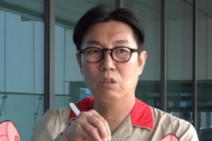 기사로 이동 - 김영철 ‘수박처럼 뇌 열 수도’ 고백에 모두가 놀랐던 이유